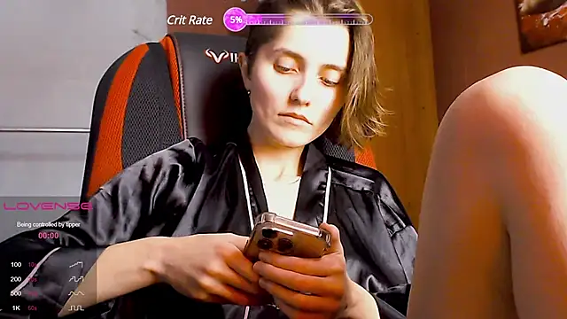 Snapshot of womanstrong78 chatting on 7, 3, 2025 womanstrong78 online show from 7, 3, 2025