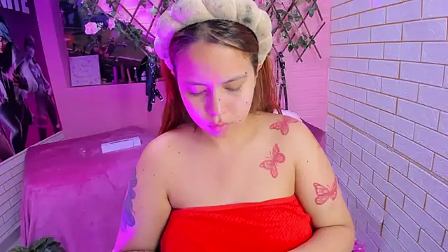 Snapshot of marcellaa303av chatting on 3, 4, 2026 marcellaa303av online show from 3, 4, 2026