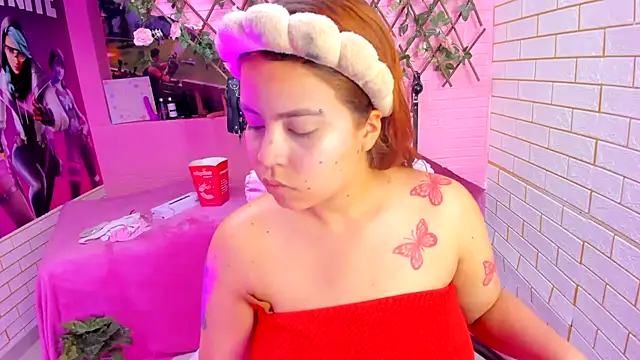 Snapshot of marcellaa303av chatting on 9, 4, 2026 marcellaa303av online show from 9, 4, 2026