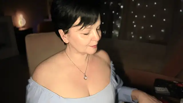 WitchBlueRose online show from 2, 4, 2026