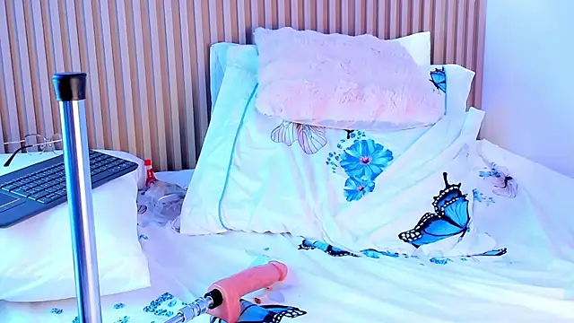 zoe rivers online show from 11, 1, 2025