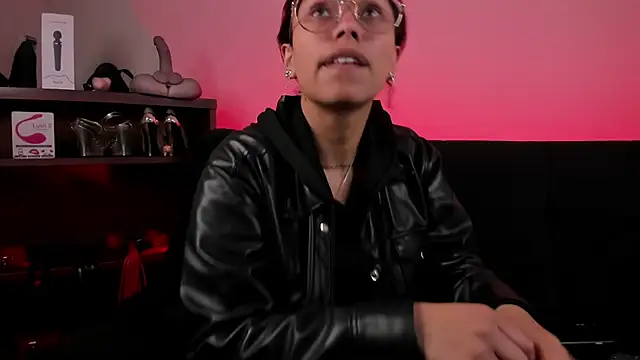 lilith-deveraux online show from 21, 2, 2025