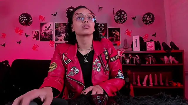 lilith-deveraux online show from 25, 11, 2025