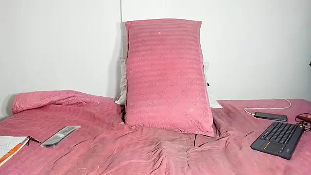 Arantza Hill online show from 7, 2, 2026