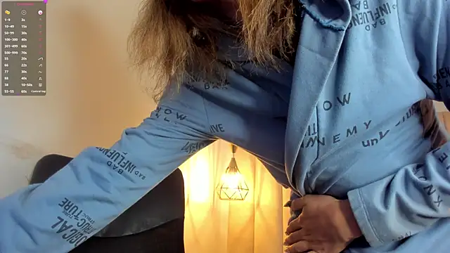 KylieVictoria online show from 11, 12, 2024