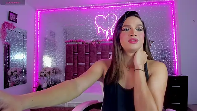 KylieVictoria online show from 9, 1, 2025