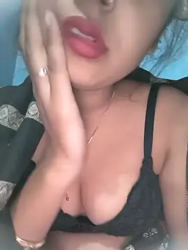 Snapshot of Shanaya_Hotty chatting on 4, 12, 2024 Shanaya Hotty online show from 4, 12, 2024