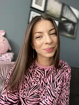 Mia Ethan online show from 25, 2, 2025