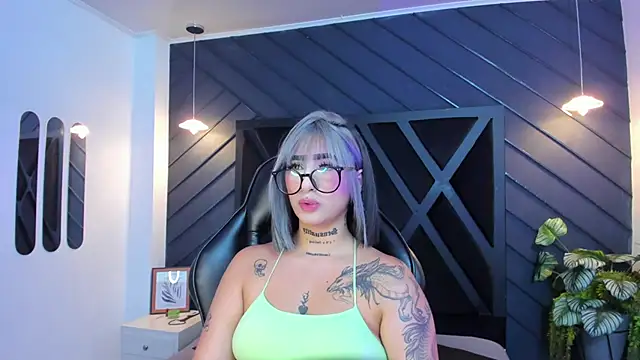 Alahia Dangelo online show from 20, 9, 2025