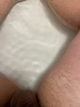 Snapshot of Hugo76578 chatting on 2, 11, 2025 Hugo76578 online show from 2, 11, 2025