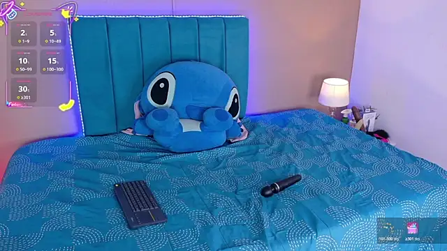 ahvi ebony online show from 24, 11, 2025