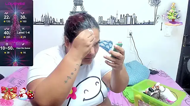 Snapshot of Angiiee_bbw chatting on 20, 12, 2024 Angiiee bbw online show from 20, 12, 2024