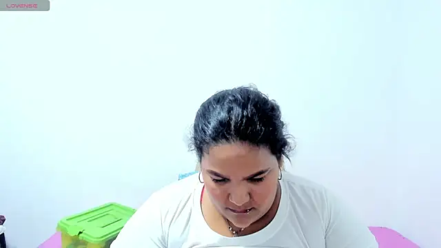 Snapshot of Angiiee_bbw chatting on 15, 2, 2025 Angiiee bbw online show from 15, 2, 2025