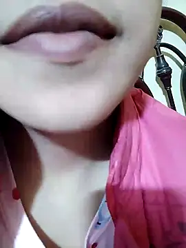 Snapshot of Anki-doll chatting on 15, 1, 2025 Anki-doll online show from 15, 1, 2025