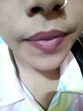 Snapshot of Anki-doll chatting on 11, 3, 2025 Anki-doll online show from 11, 3, 2025