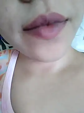 Snapshot of Anki-doll chatting on 1, 10, 2025 Anki-doll online show from 1, 10, 2025