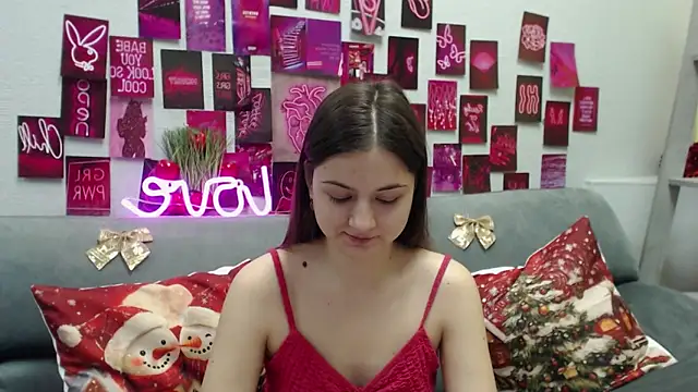 Snapshot of MilanaRoza chatting on 19, 12, 2025 MilanaRoza online show from 19, 12, 2025