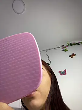 Im Valen Cute online show from 22, 1, 2025