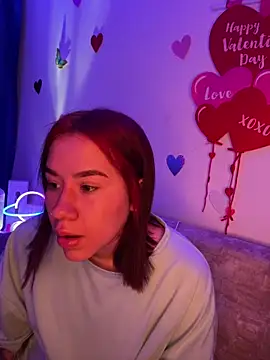 Im Valen Cute online show from 6, 2, 2025