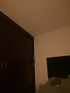 Im Valen Cute online show from 27, 2, 2025