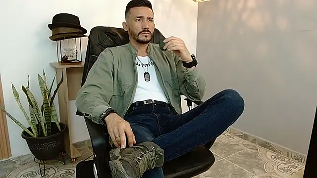 Reiko 85  online show from 8, 2, 2025