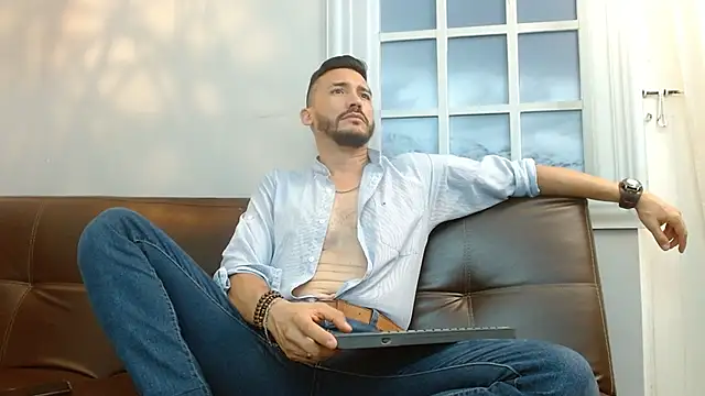 Reiko 85  online show from 11, 3, 2025