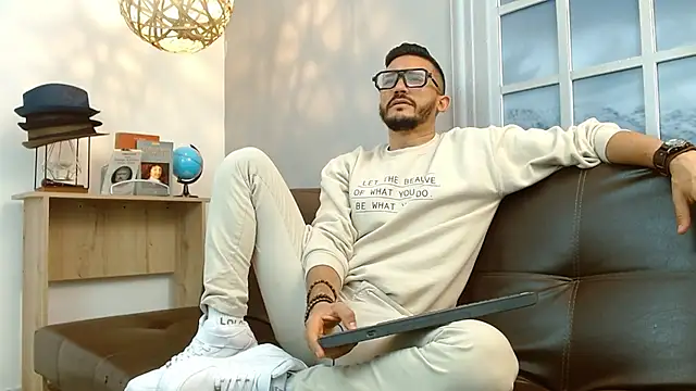 Reiko 85  online show from 12, 3, 2025