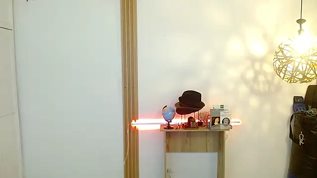 Reiko 85  online show from 6, 11, 2025