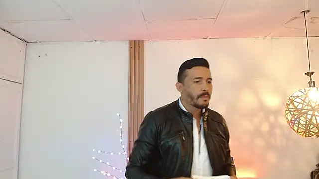 Reiko 85  online show from 9, 1, 2026