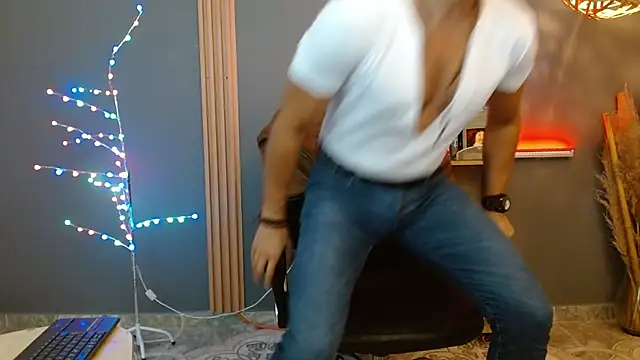 Reiko 85  online show from 7, 2, 2026