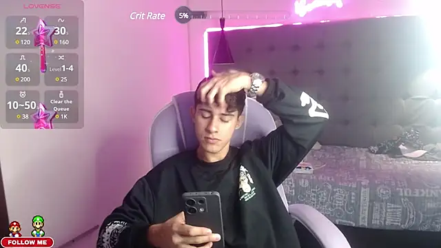 Dyla n18 online show from 20, 1, 2025