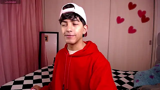 teobowny  online show from 5, 3, 2025