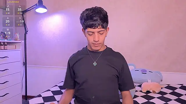 teobowny  online show from 27, 2, 2026