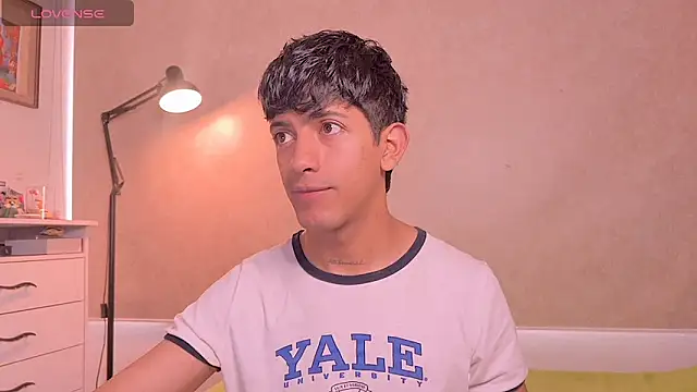 teobowny  online show from 7, 4, 2026