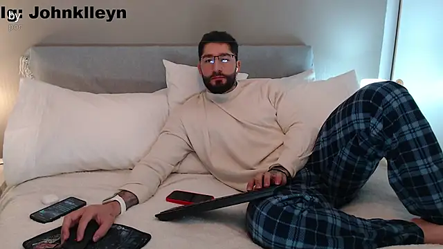 Snapshot of jonhklleyn chatting on 5, 6, 2026 jonhklleyn online show from 5, 6, 2026
