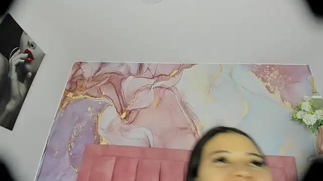 Snapshot of LizzMartin chatting on 11, 9, 2025 LizzMartin online show from 11, 9, 2025