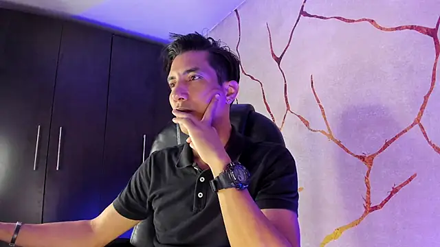 Snapshot of EdwardVlad chatting on 4, 12, 2024 EdwardVlad online show from 4, 12, 2024