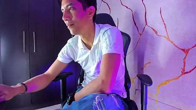 Snapshot of EdwardVlad chatting on 13, 12, 2024 EdwardVlad online show from 13, 12, 2024
