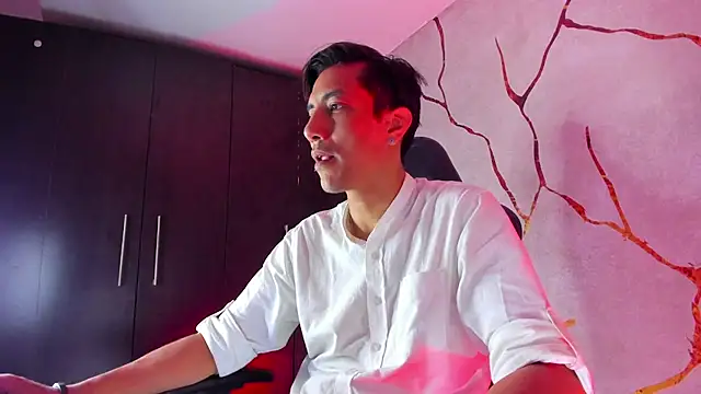 Snapshot of EdwardVlad chatting on 19, 12, 2024 EdwardVlad online show from 19, 12, 2024