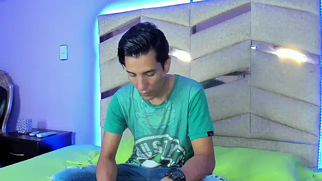 Snapshot of EdwardVlad chatting on 3, 1, 2025 EdwardVlad online show from 3, 1, 2025