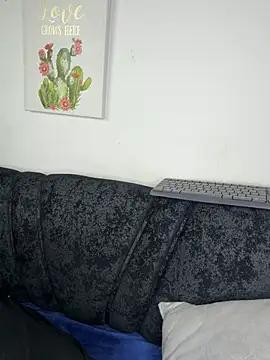 zulema parvin online show from 15, 4, 2026