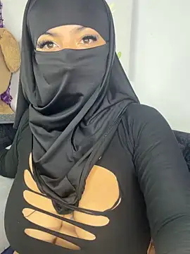 Snapshot of zulema_parvin chatting on 27, 4, 2026 zulema parvin online show from 27, 4, 2026