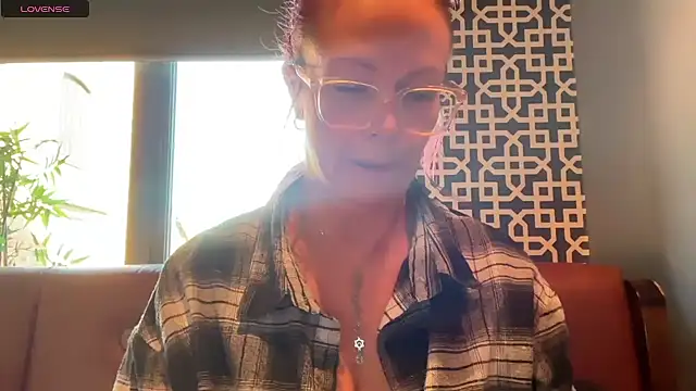 MelodyRoseUk online show from 28, 10, 2025