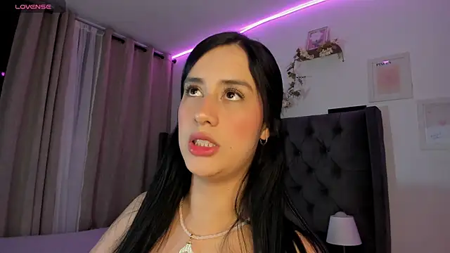 Snapshot of Amiirra_ chatting on 16, 5, 2026 Amiirra online show from 16, 5, 2026