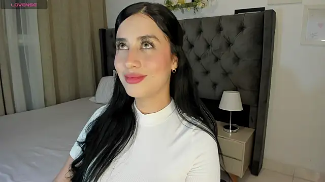 Snapshot of Amiirra_ chatting on 28, 5, 2026 Amiirra online show from 28, 5, 2026