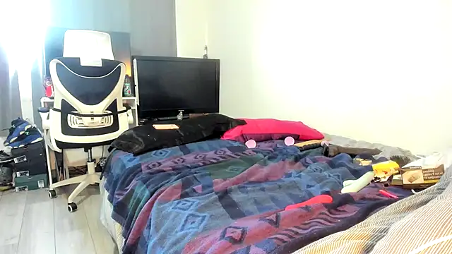 ENGLISHEMILY 69 online show from 30, 1, 2025