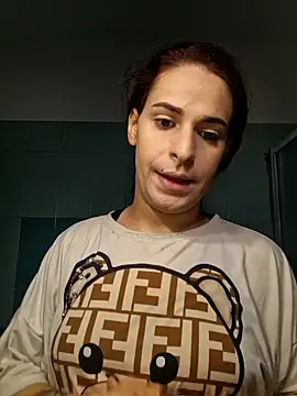 Snapshot of perla97 chatting on 10, 10, 2025 perla97 online show from 10, 10, 2025