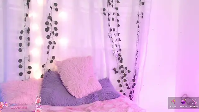 centaurigirl online show from 10, 1, 2025