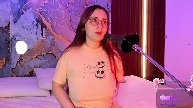 centaurigirl online show from 23, 9, 2025