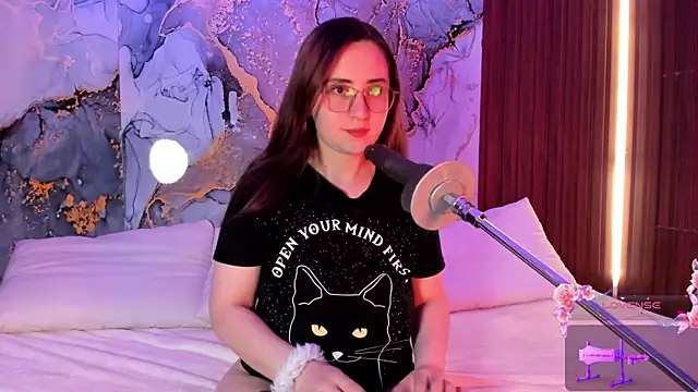 centaurigirl online show from 27, 9, 2025